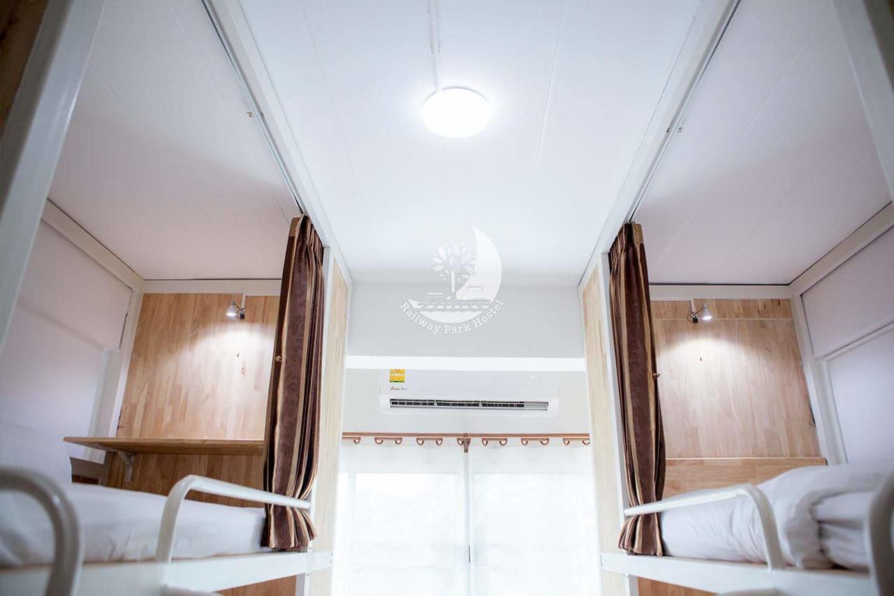 Railway Park Hostel Csiangmaj Kültér fotó